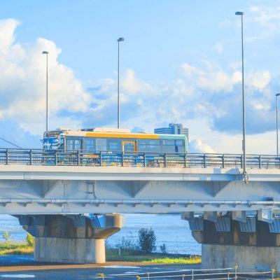 深汕西高速改扩建工程新进展 长沙湾特大桥旧桥拆除完成